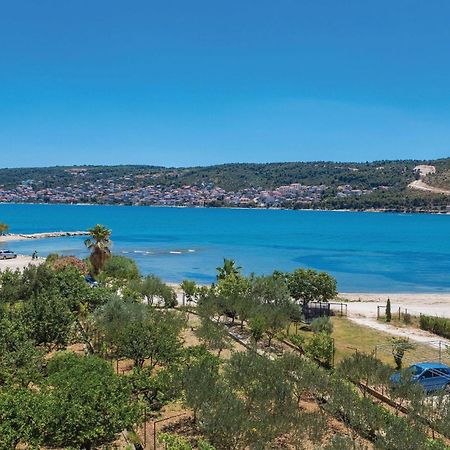 3 Bedroom Gorgeous Apartment In Trogir Bagian luar foto