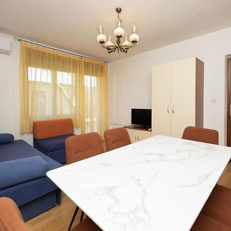 3 Bedroom Gorgeous Apartment In Trogir Bagian luar foto