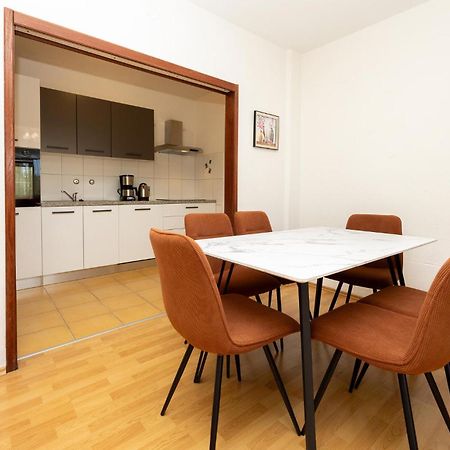3 Bedroom Gorgeous Apartment In Trogir Bagian luar foto