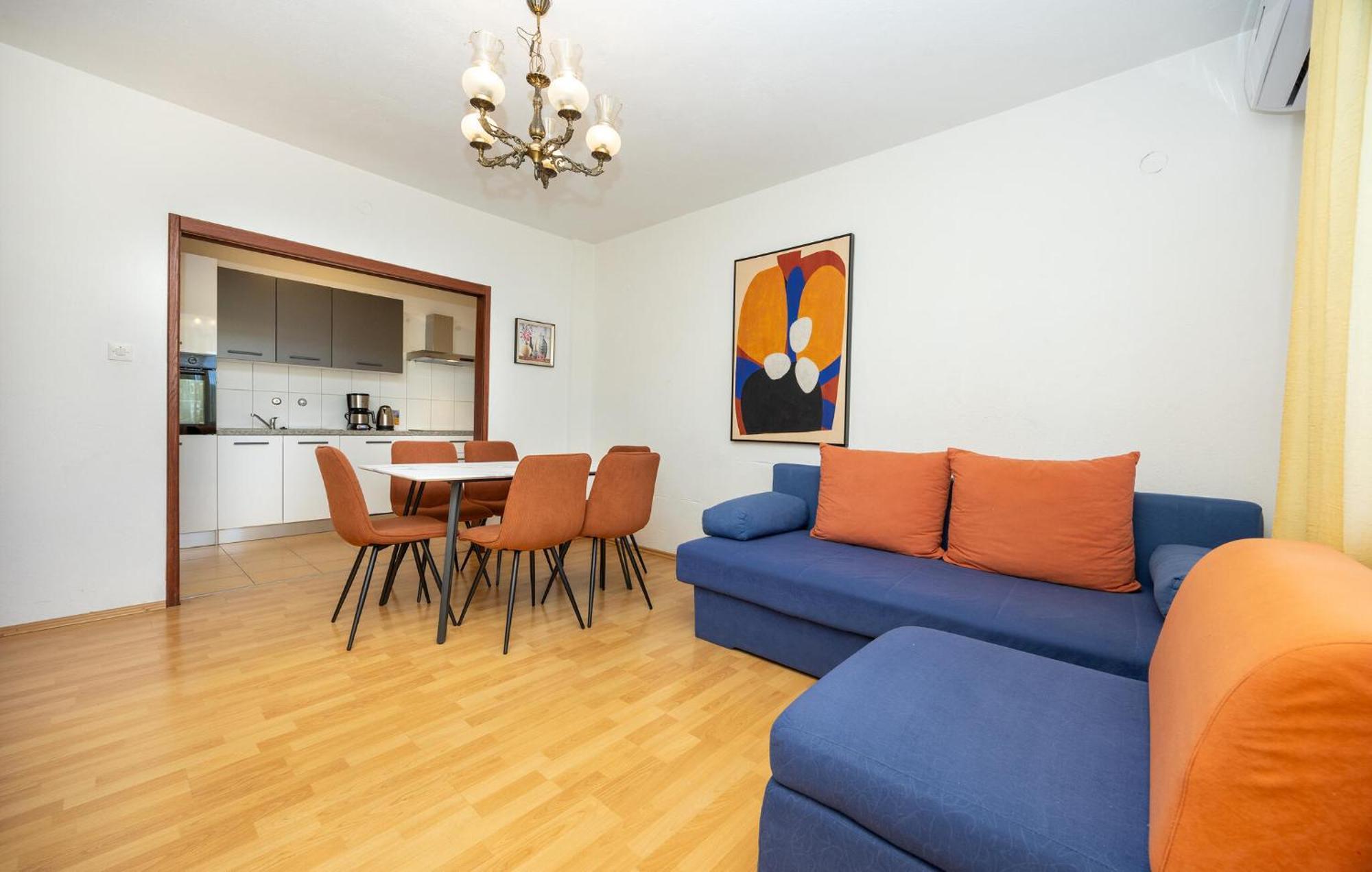 3 Bedroom Gorgeous Apartment In Trogir Bagian luar foto